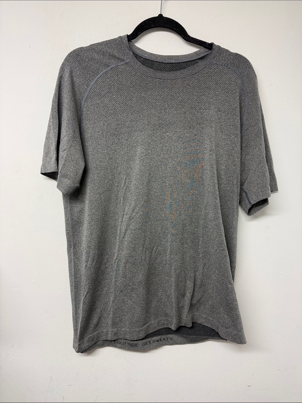 lululemon athletica Men's Gray Short-Sleeve Performance Tee